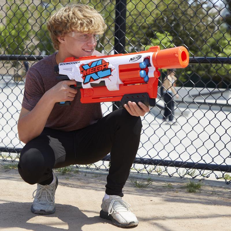 Blaster Nerf Mega XL Boom Dozer com 6 dardos Whistler Mega XL